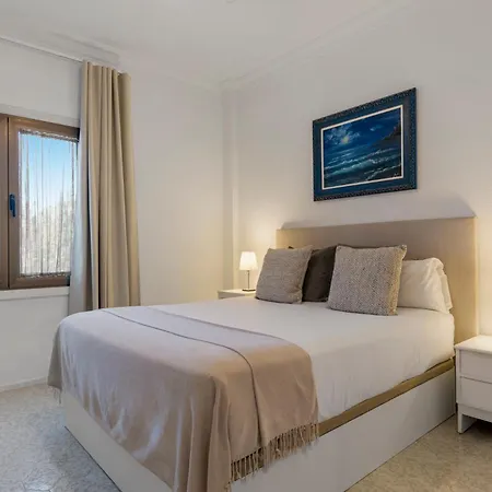 1 Bedroom In Andalucia Del Mar - Puerto Banus * 마르베야