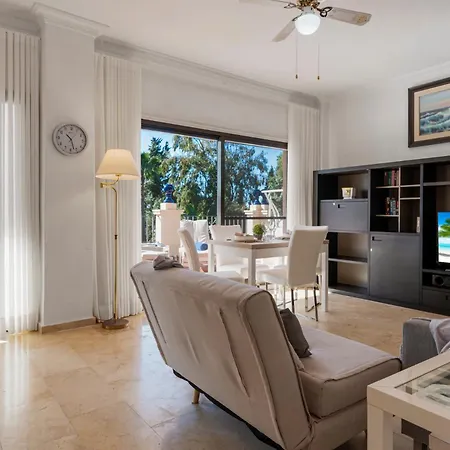 1 Bedroom In Andalucia Del Mar - Puerto Banus Apartment