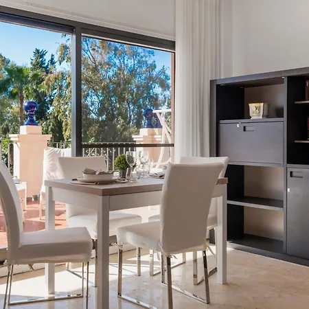 1 Bedroom In Andalucia Del Mar - Puerto Banus Apartment