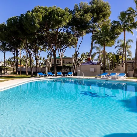 Apartment 1 Bedroom In Andalucia Del Mar - Puerto Banus *